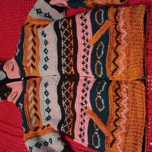 Hand knitted Cardigan/Sweater - Picture 3 of 6